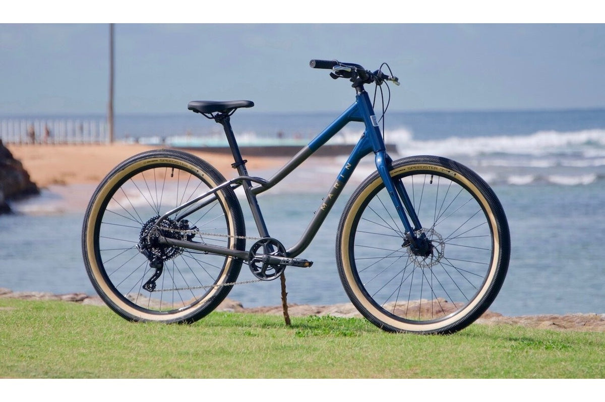 Marin Bikes Hybrid Bike Stinson 2 27.5