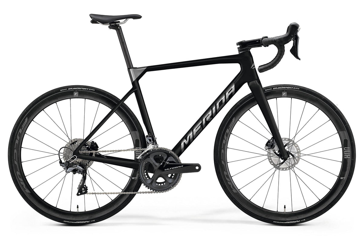 Merida full 2024 carbon road bike