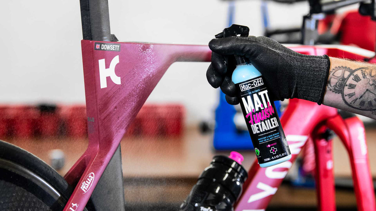 MUC-OFF SILICON SHINE SILICONE PROTECTIVE SPRAY - Bike Care and Maintenance