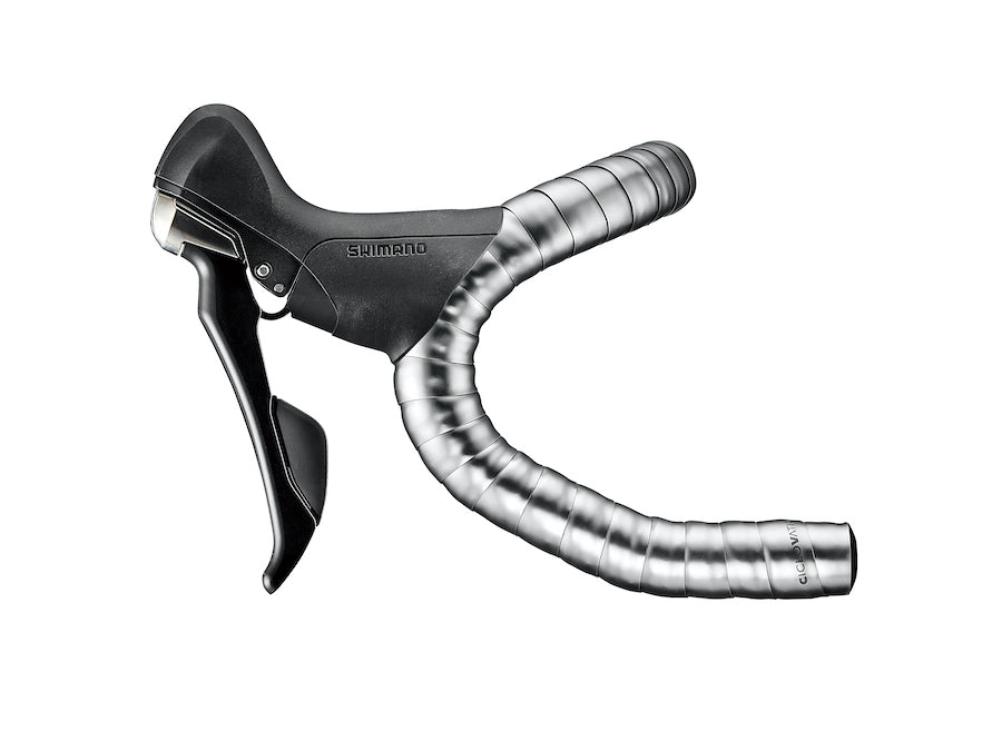 Brake lever 2024 touches handlebar