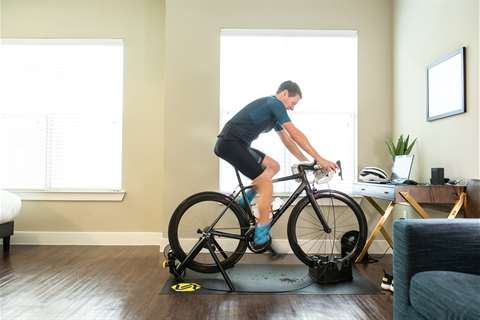 Cycleops mag+ trainer online with adjuster